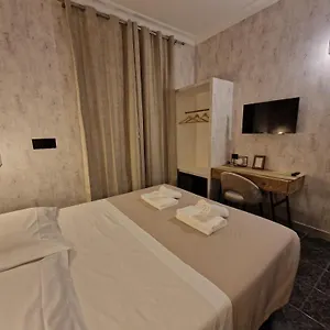 アゴラ 3*, ローマ イタリア